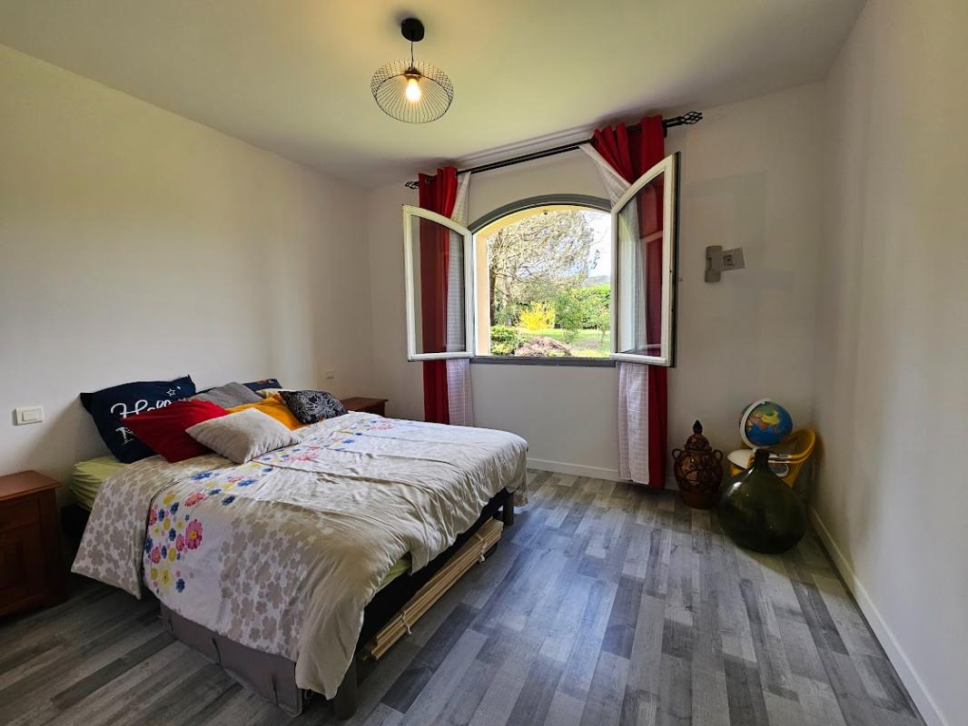 PUYMIROL Secteur PUYMIROL : Maison 5 pièce(s) 120 m2 - Garage - Piscine - Jardin 10