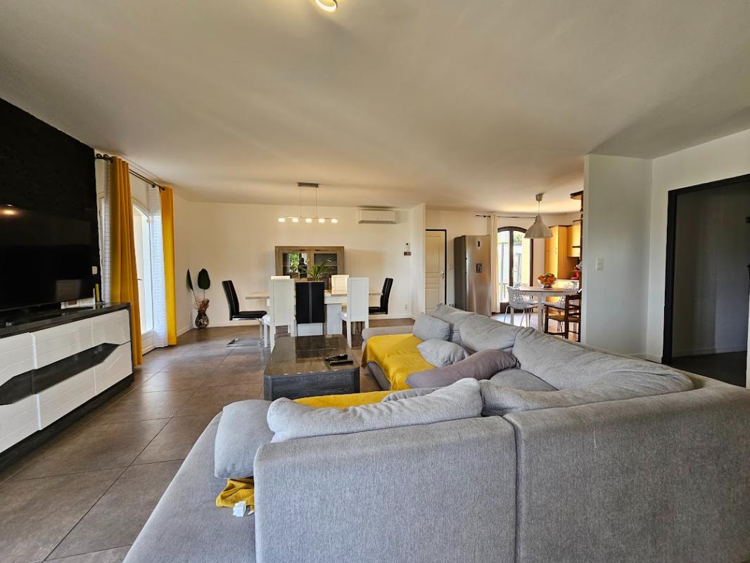 PUYMIROL Secteur PUYMIROL : Maison 5 pièce(s) 120 m2 - Garage - Piscine - Jardin 7