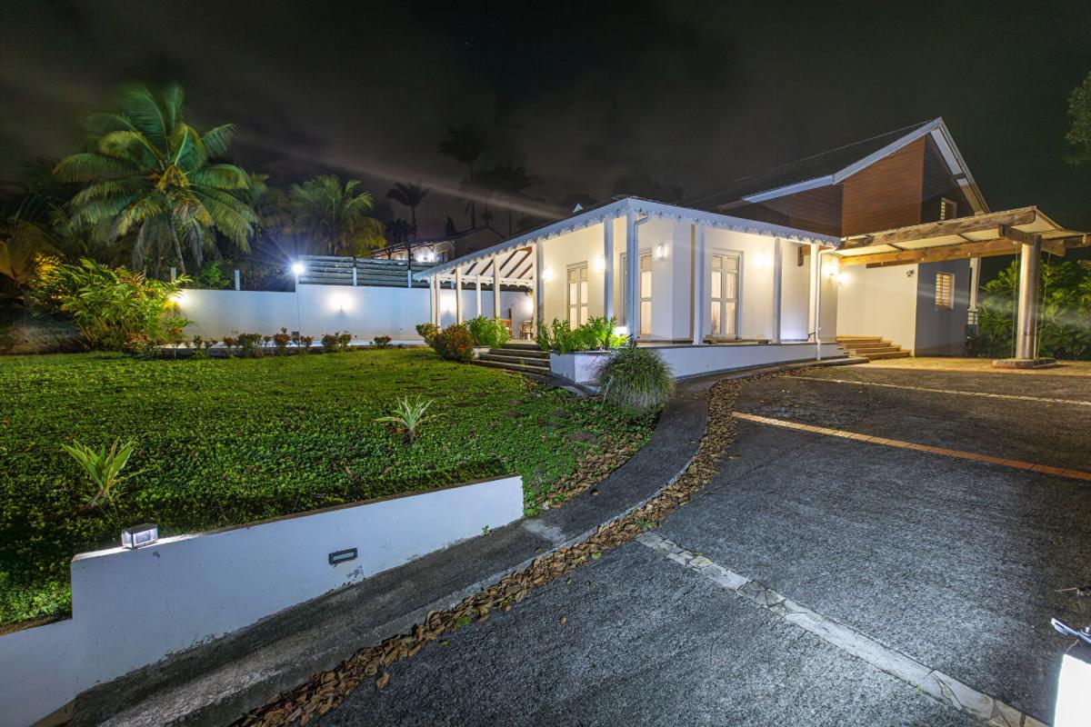 PETIT-BOURG Villa d'Exception 316 m² avec Piscine ? Petit-Bourg, Section La Glacière 17