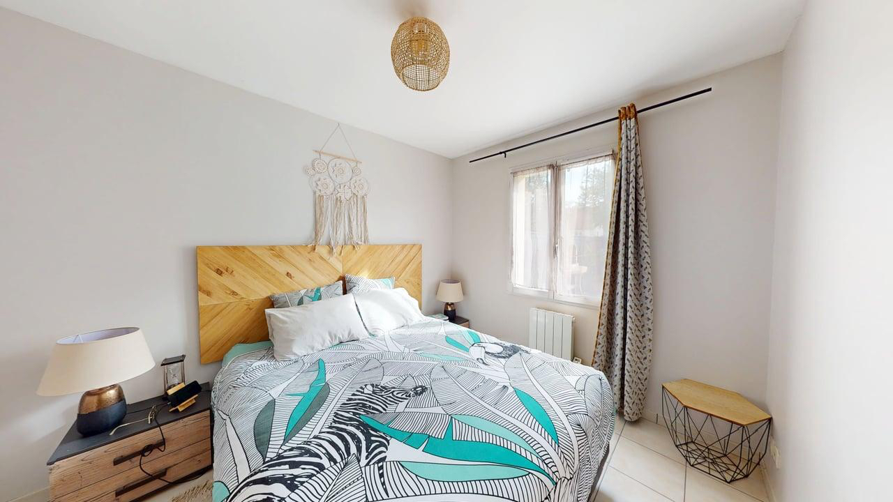 LES MONTILS Maison 4 pièce(s) 11