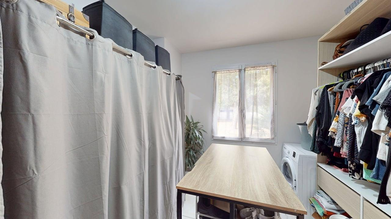 LES MONTILS Maison 4 pièce(s) 15