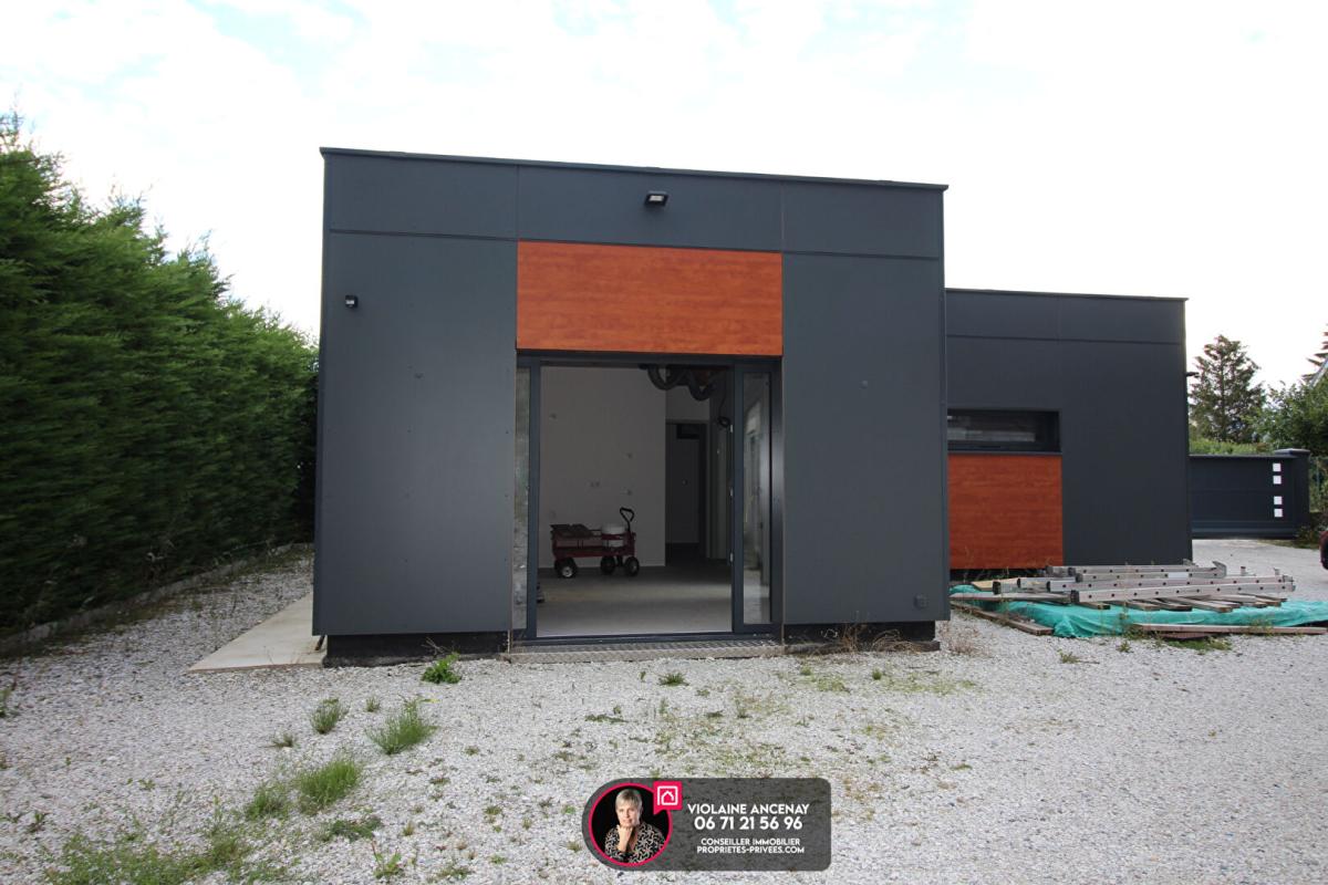 MONTAGNOLE Maison Montagnole 6 pièce(s) 138 m2 et atelier annexe 16