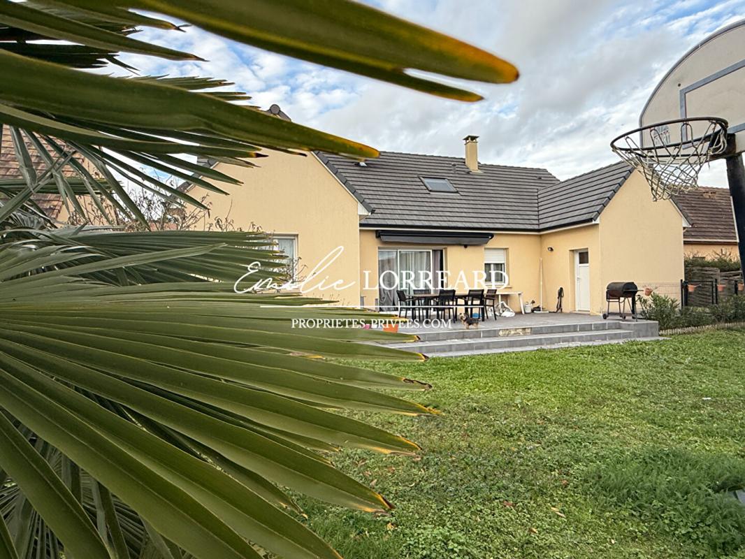 CHAMPAGNE Maison Champagné 5 pièce(s) 122 m2 12