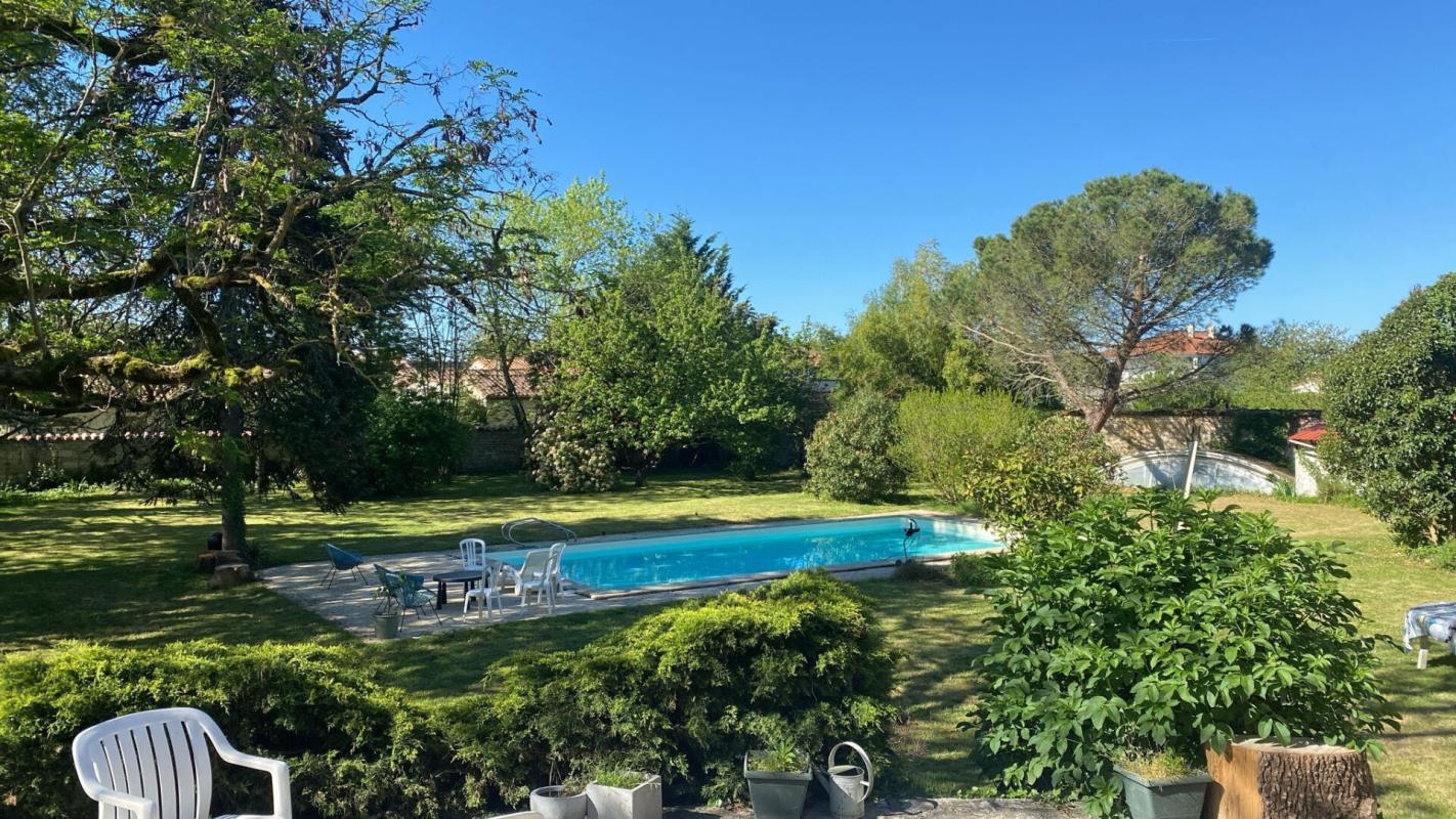 MAGNE Magné - maison d'architecte 200 m2 16