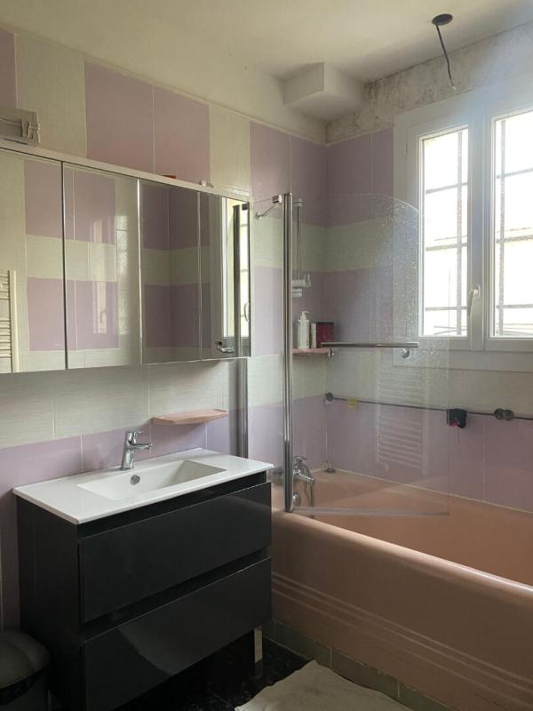 CHATEAURENARD Maison traditionnelle de plain-pied ? 149 m² sur terrain de 990 m² 4