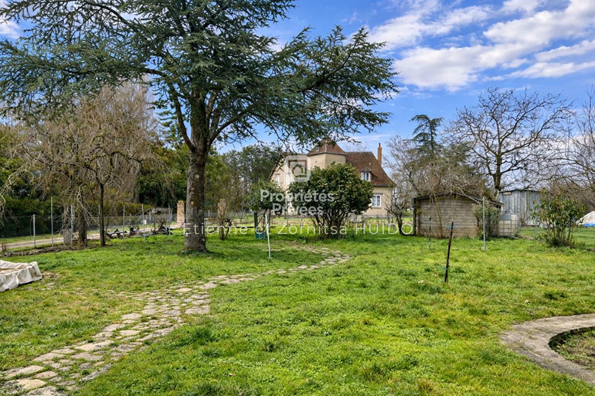 VATAN Maison 4 pièce(s) 110 m2 18