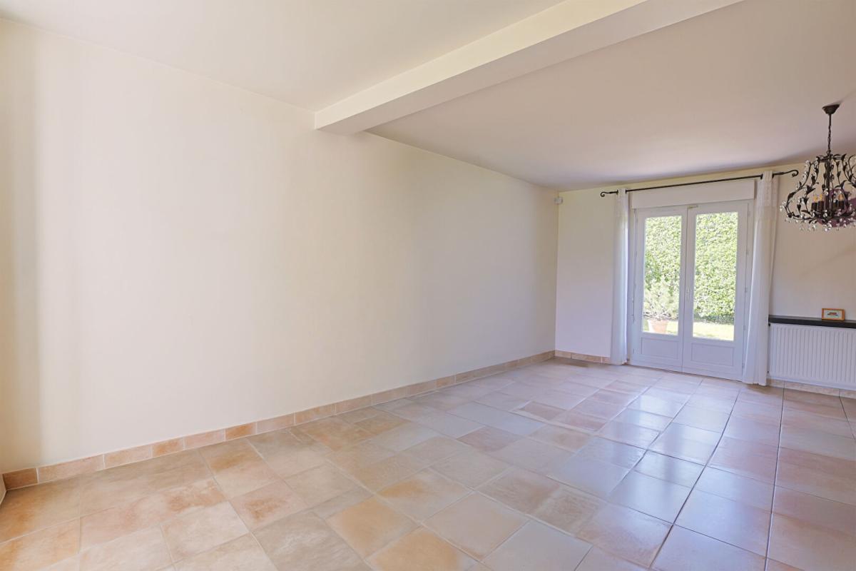 BRIE-COMTE-ROBERT Maison Brie Comte Robert 6 pièce(s) 111 m2 6