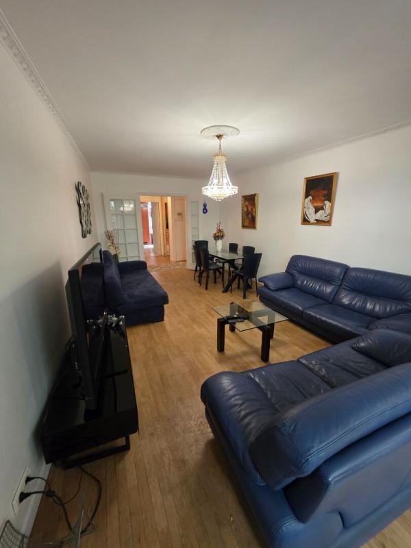 PARIS-15E-ARRONDISSEMENT Appartement 3 pièces Rez-de-jardin  Paris 15e Quartier Beaugrenelle 2