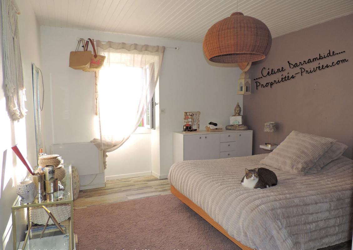 SOUPROSSE Maison de ville avec joli terrain 4