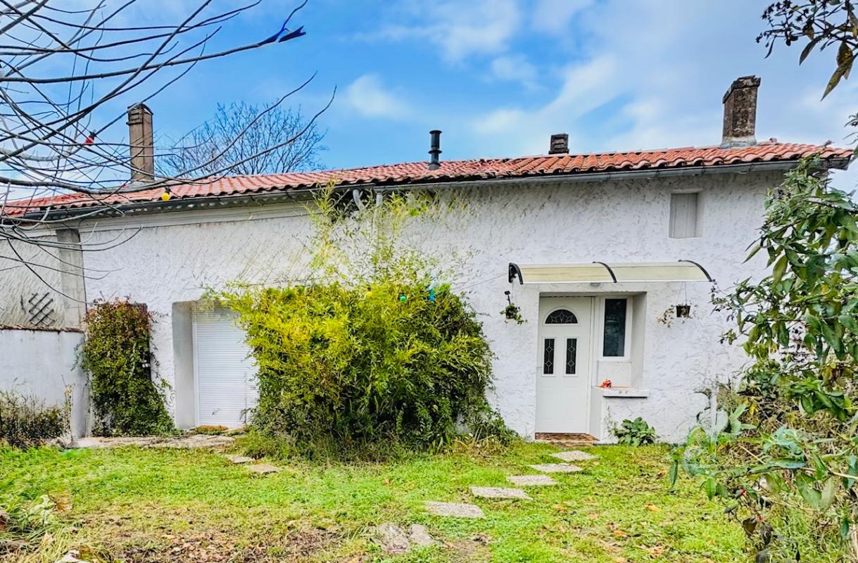 SAINT-GERVAIS Maison T4 rénovée en 2024 avec jardin 1