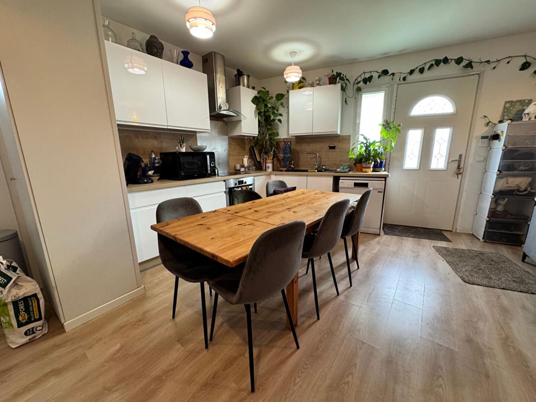 SAINT-GERVAIS Maison T4 rénovée en 2024 avec jardin 3