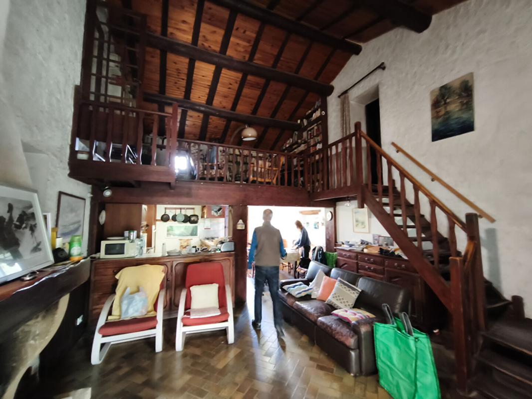 MONTEUX Maison à rénover 5