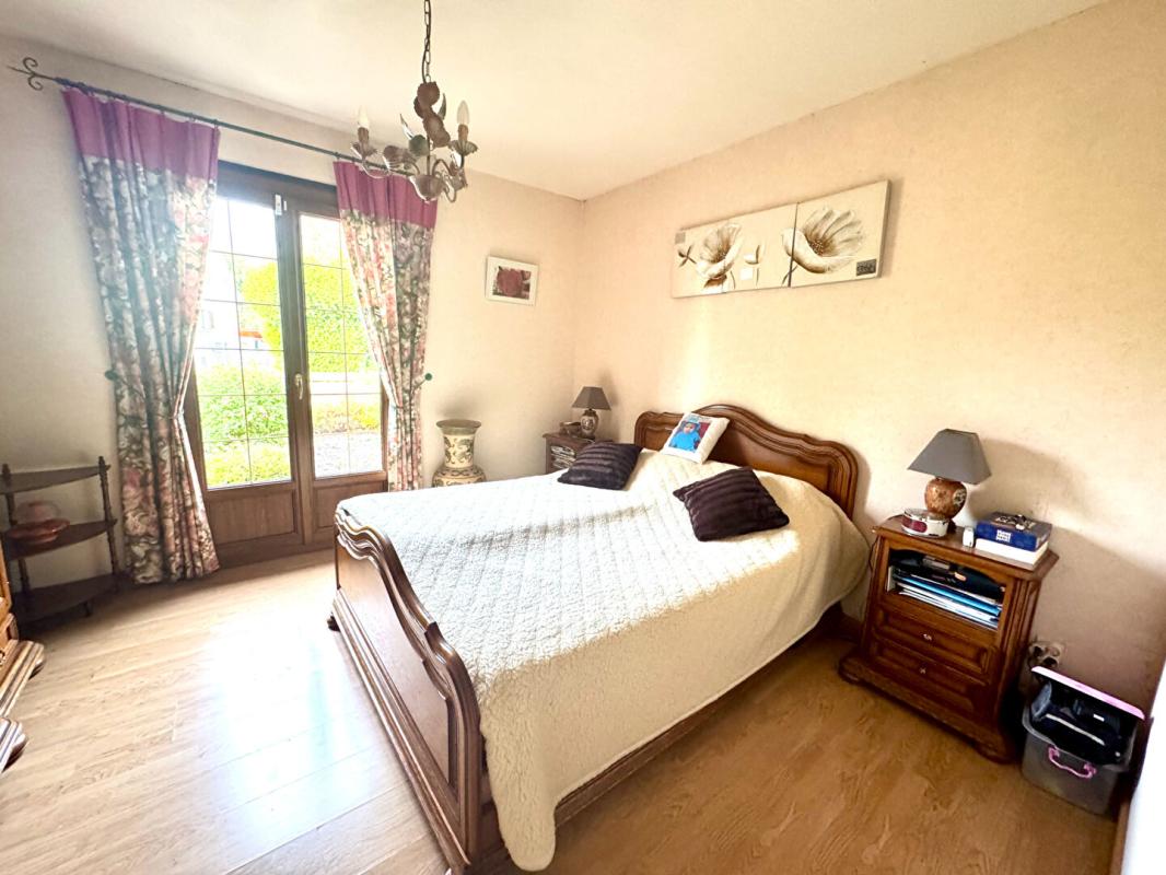 VIC-SUR-AISNE Maison  7 pièce(s) 130 m2 8