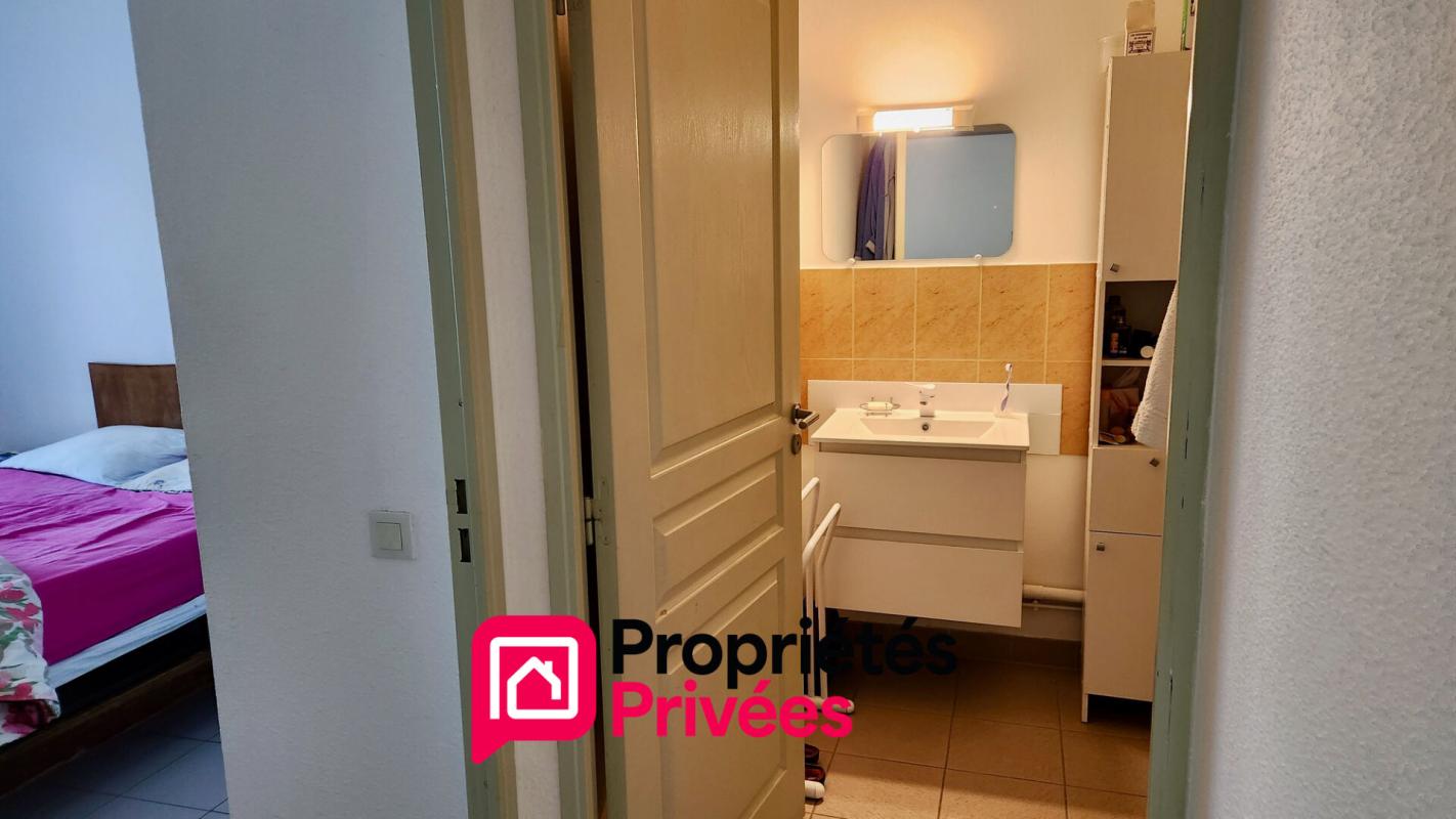 UZES Maison T2 avec jardin attenant, proche UZES 6