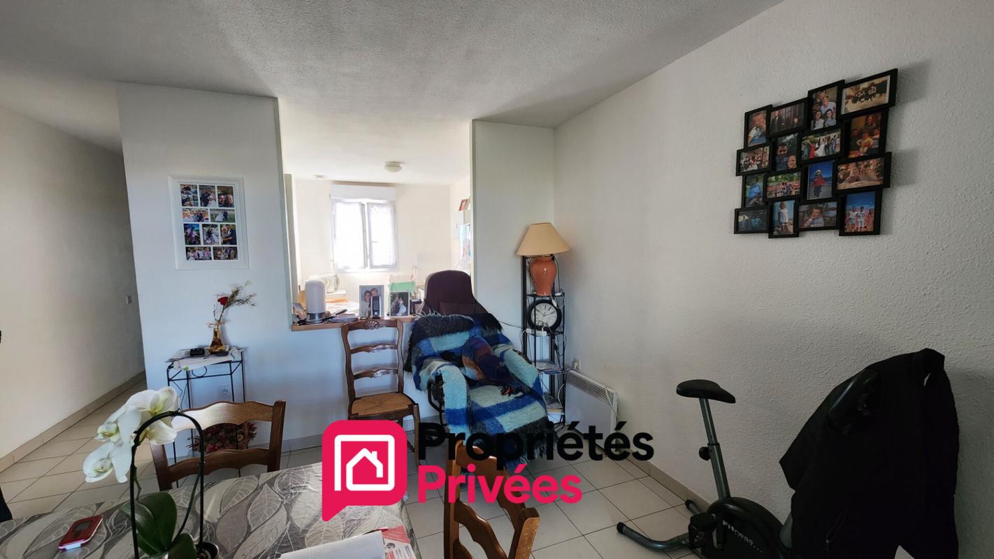 UZES Maison T2 avec jardin attenant, proche UZES 9