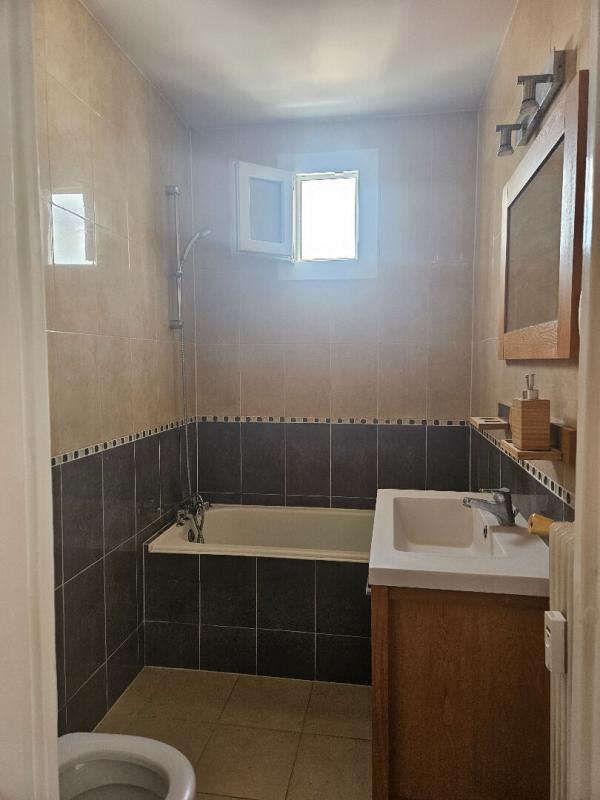 SAINT-MAUR-DES-FOSSES Studio lumineux de 27 m² avec balcon et vue  panoramique -Dernier étage à Saint-Maur-des-Fossés 6