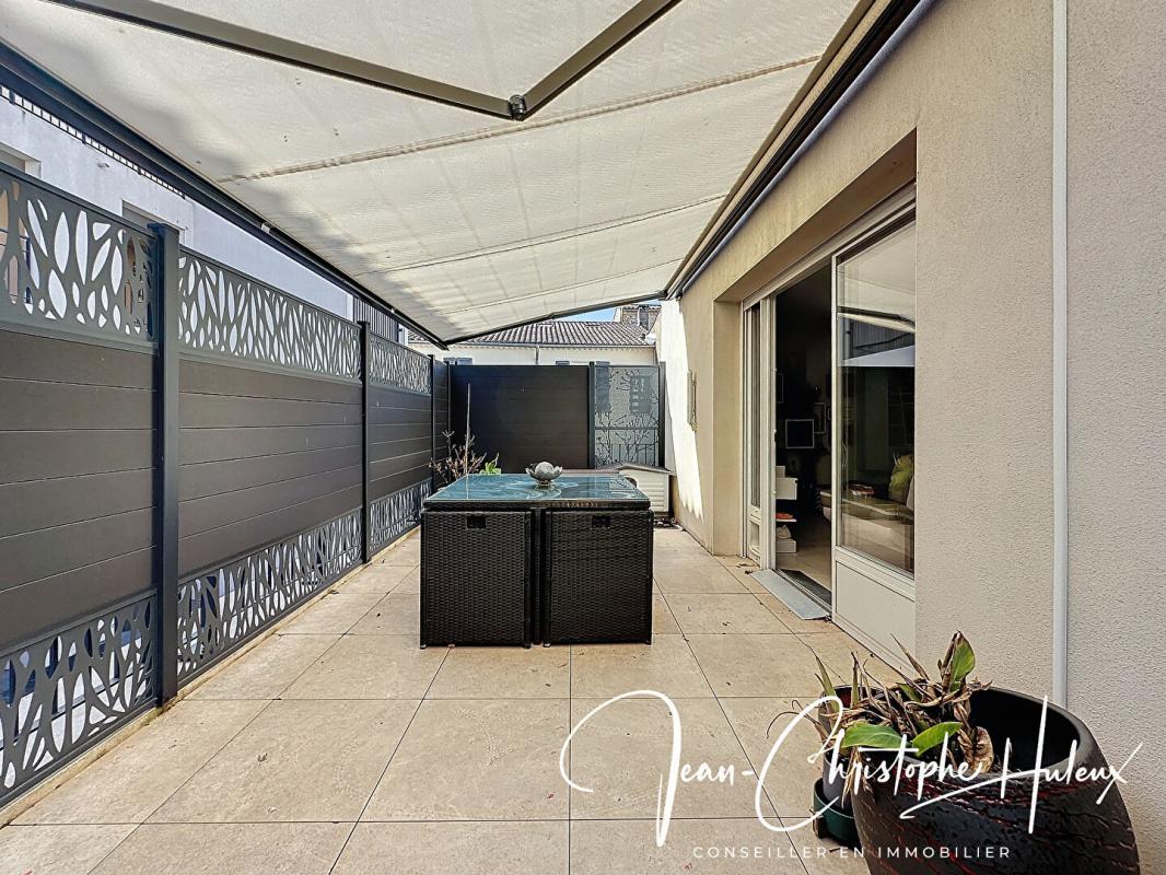 VAUVERT 30600 Vauvert Appartement  3 pièce(s) 61 m2 av terrasse et parking 11