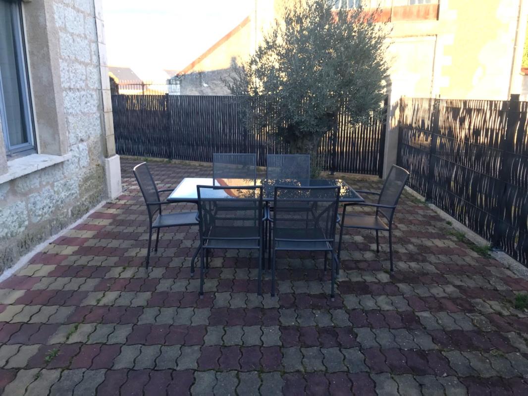 VERNANTES Ensemble de 2 maisons Bourg de Vernantes (49390) 11