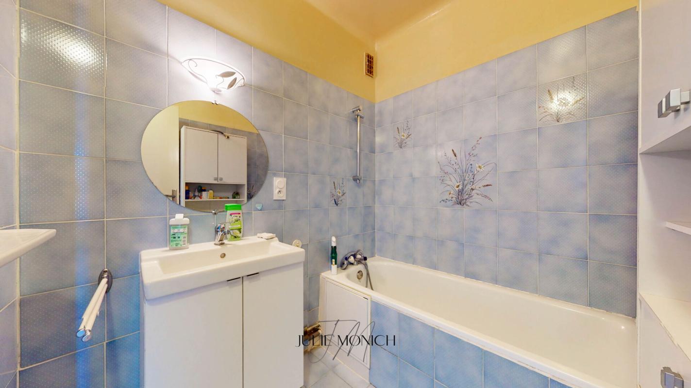 BANYULS-SUR-MER T3 AVEC TERRASSE FACE AU PORT 12