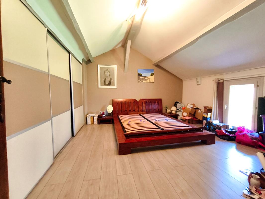 LUGLON Propriété 200 m2 avec étang, piscine sur 5 hectares 16