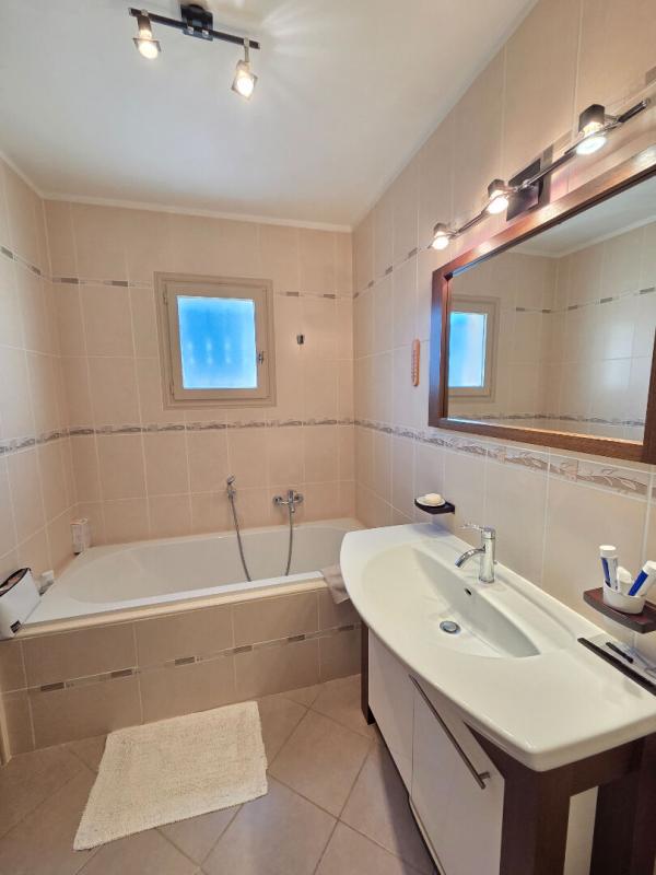 MONTELIMAR Maison Montélimar 4 pièces 109 m2 14