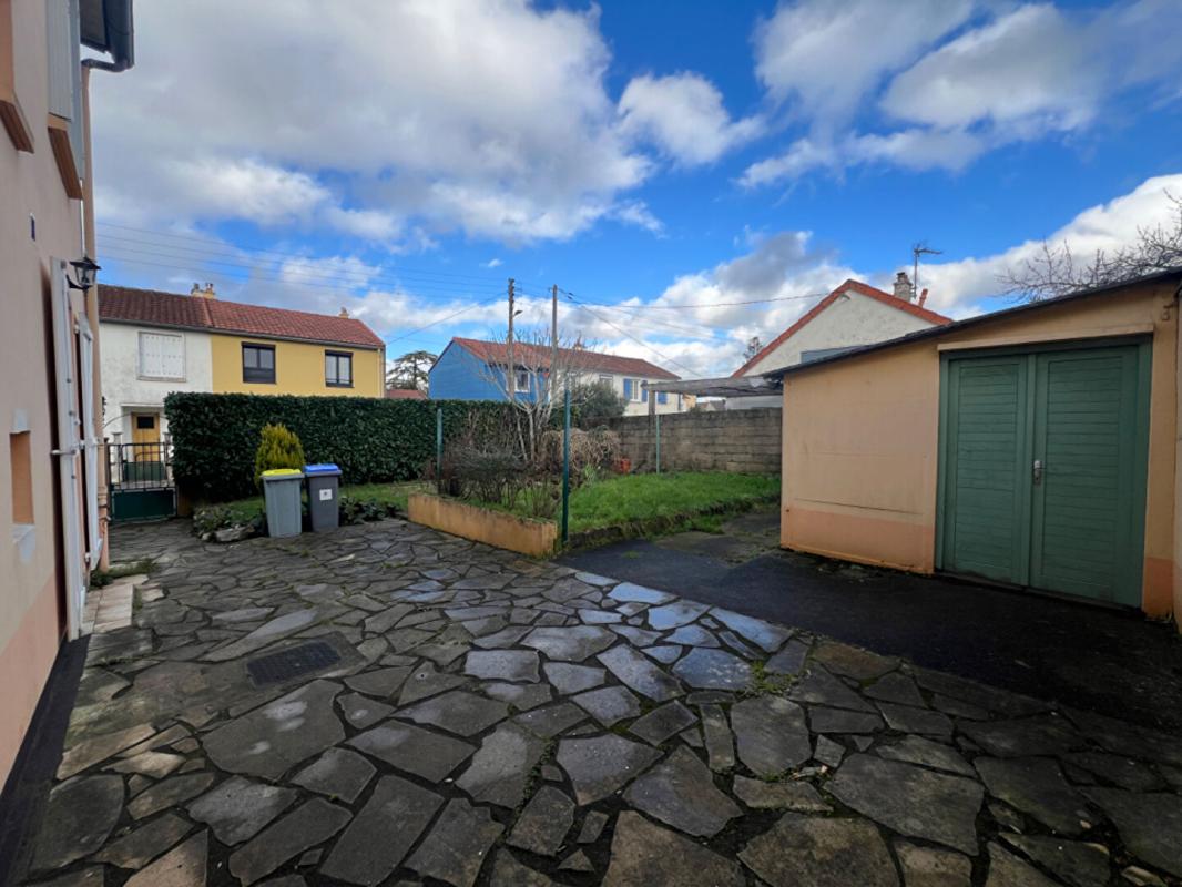 REZE Maison Reze 5 pièce(s) 78 m2 18