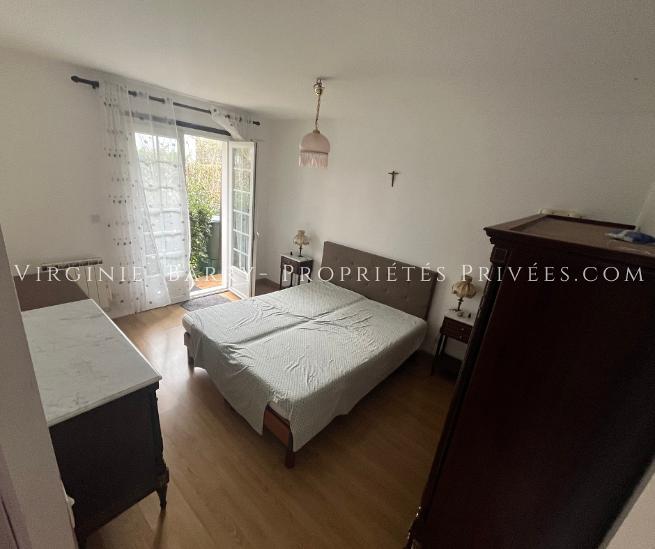 ECHILLAIS BELLE MAISON T5 DE PLAIN PIED NON MITOYENNE 15