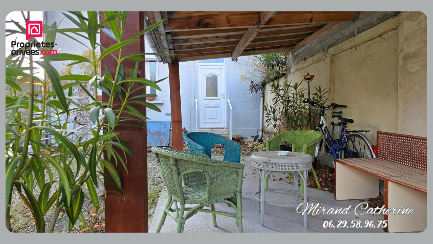 TROYES Maison rénovée 100 m² avec jardin et parking 15