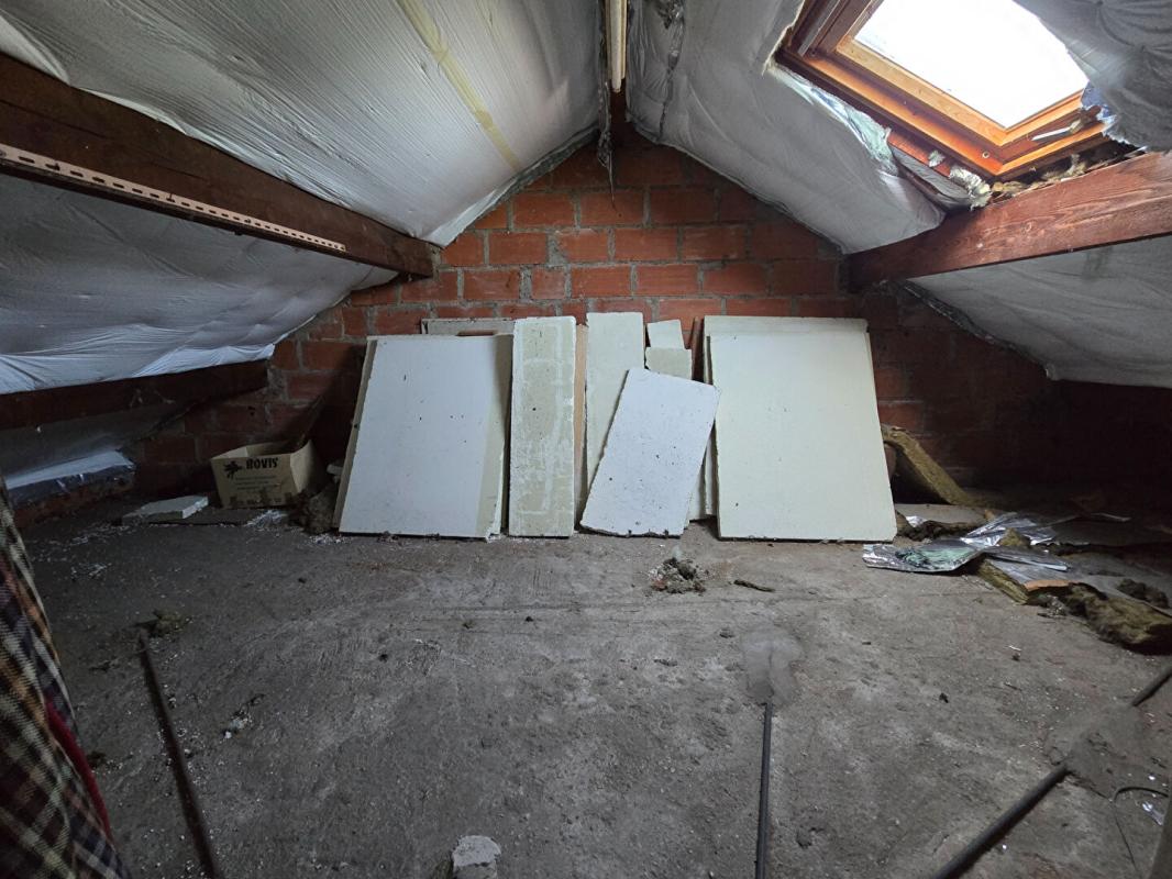 SAINTE-GENEVIEVE-DES-BOIS Maison Sainte Genevieve Des Bois 6 pièce(s) 111 m2 11