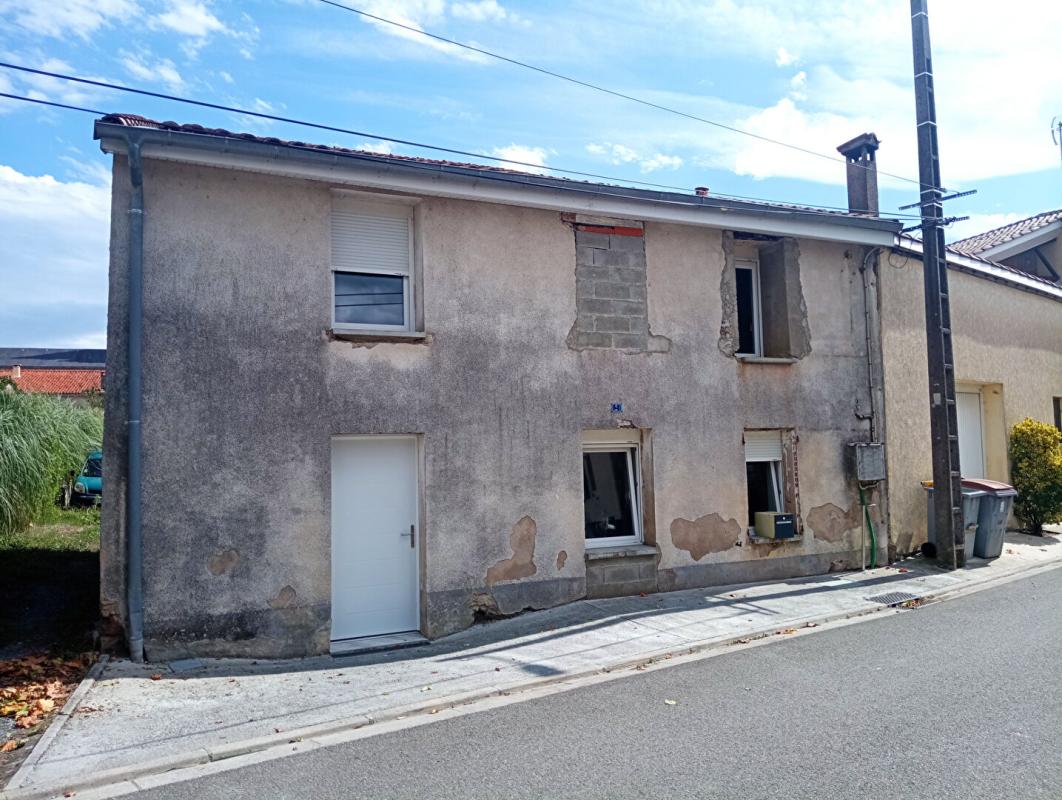 VILLEFRANCHE-D'ALBIGEOIS Maison Villefranche d'Albigeois 4 pièces 12