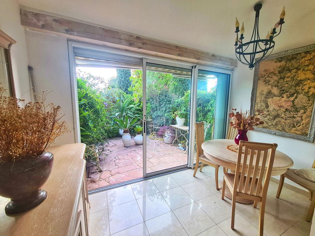 BANDOL Bandol- Villa Club T2- Proche calanques à pied 3