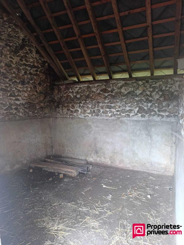 VERNEUIL-SUR-AVRE Corps de ferme (2 biens locatifs) + dépendances et prairies 17