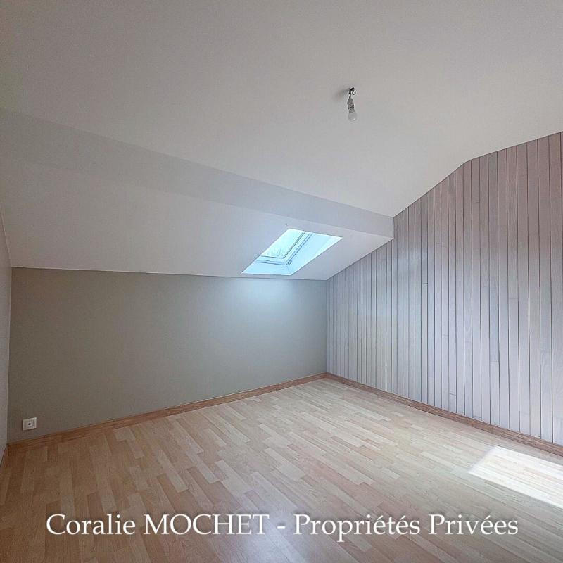 SAINT-LUMINE-DE-CLISSON Maison de bourg , jardin et grand garage 12