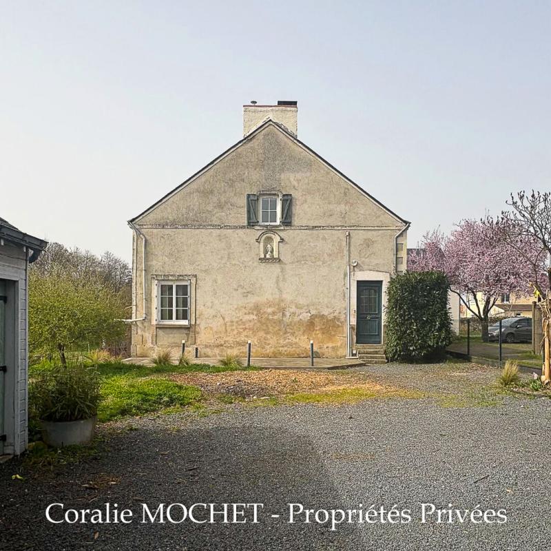 SAINT-LUMINE-DE-CLISSON Maison de bourg , jardin et grand garage 13