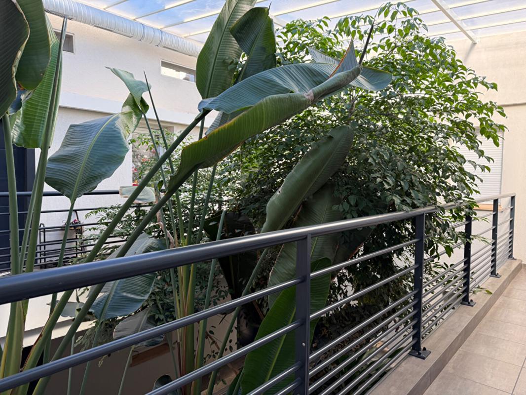 LE LAVANDOU Charmant T2 récent au coeur du Lavandou, dernier étage avec balcon 7