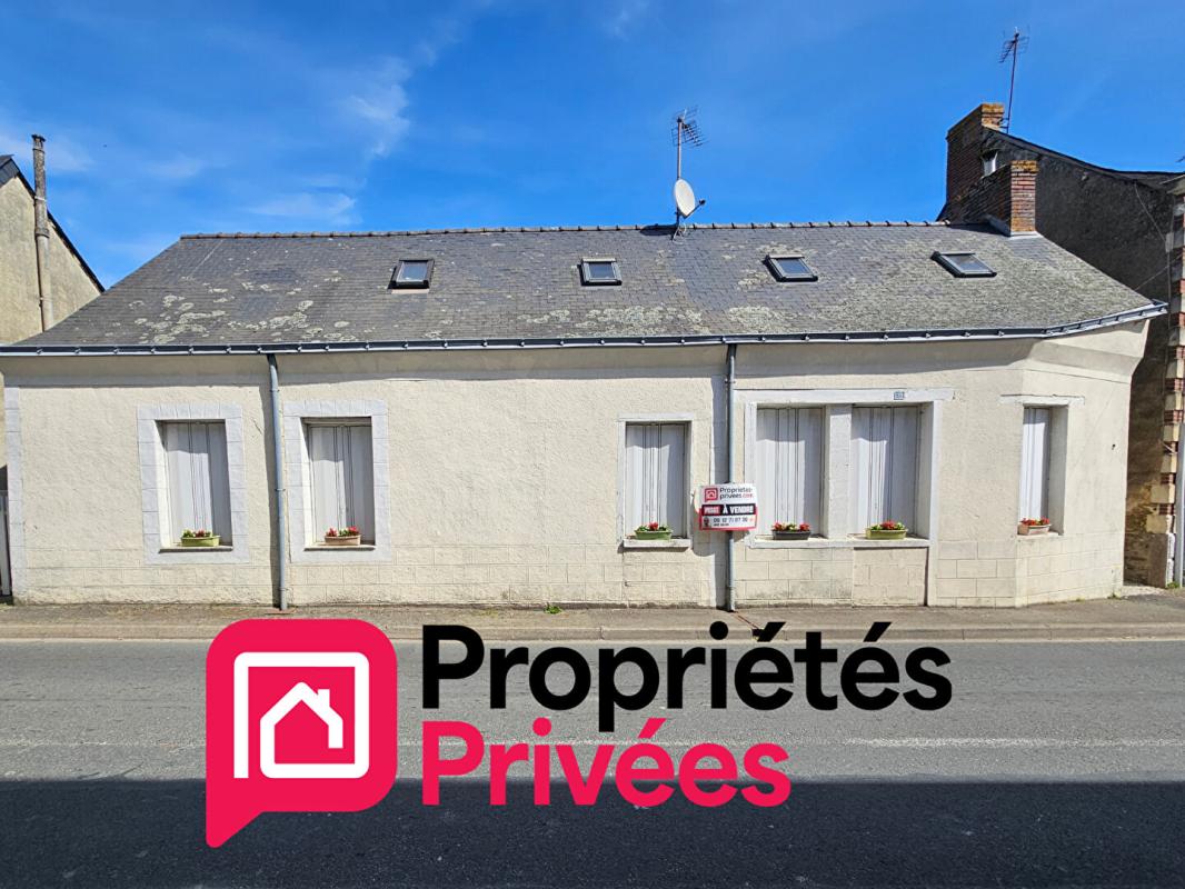 LA FERRIERE-DE-FLEE Maison Segré en Anjou Bleu 18