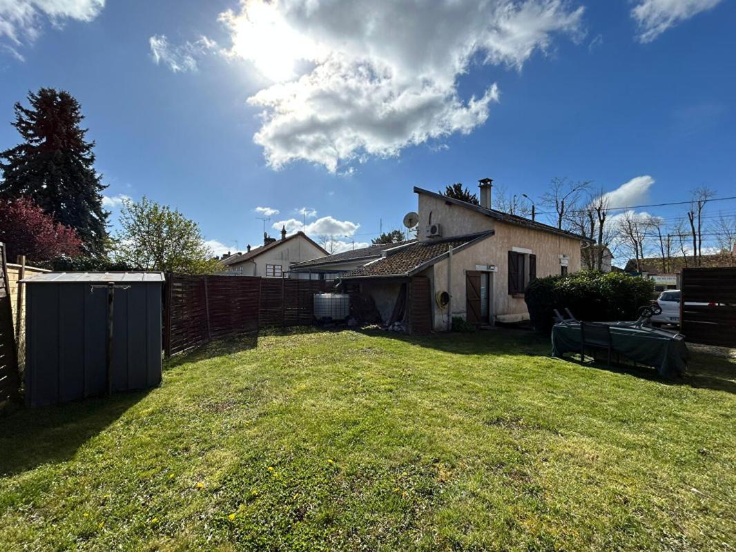 WARMERIVILLE SPECIAL LOCATIF / Maison  Warmeriville 60m², 3 pièces 5