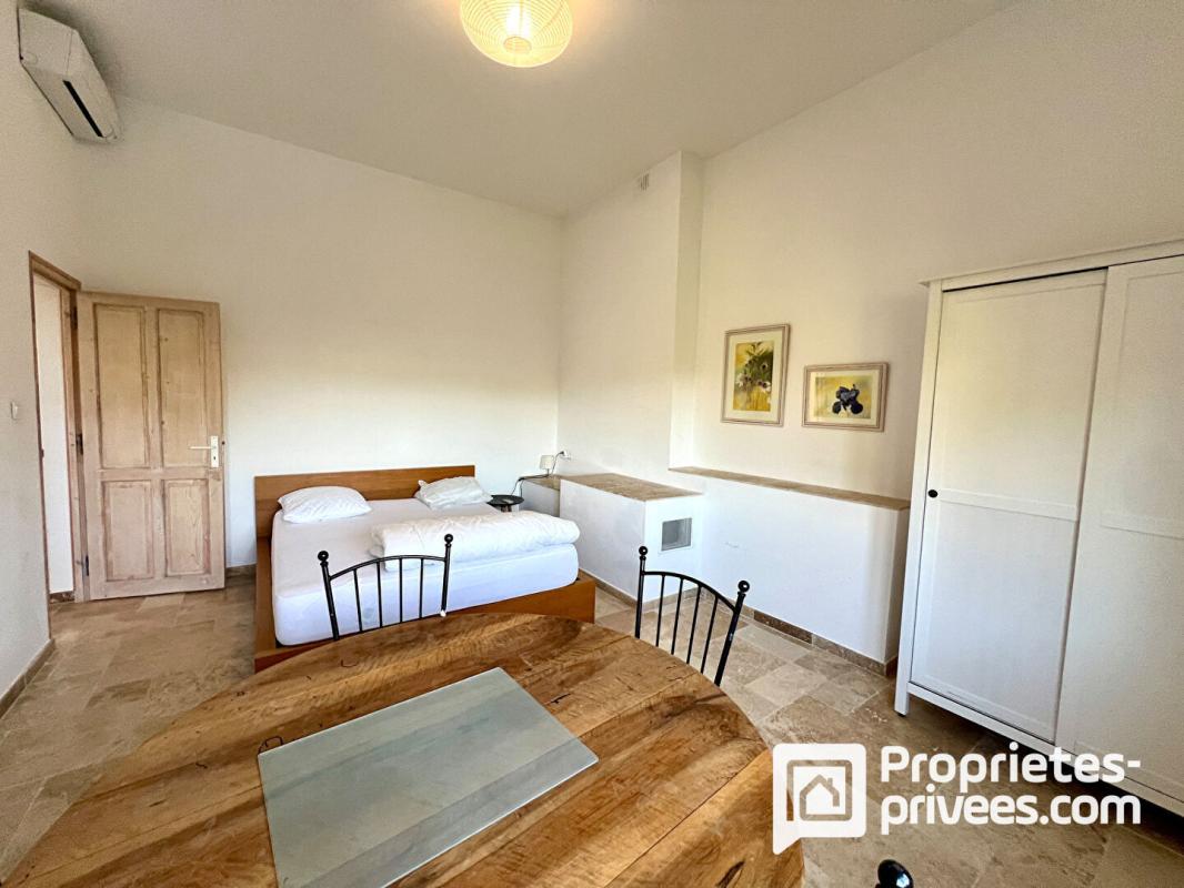 SAINTE-MAXIME Villa avec jardin, garage, piscine et dépendance à Sainte Maxime 10