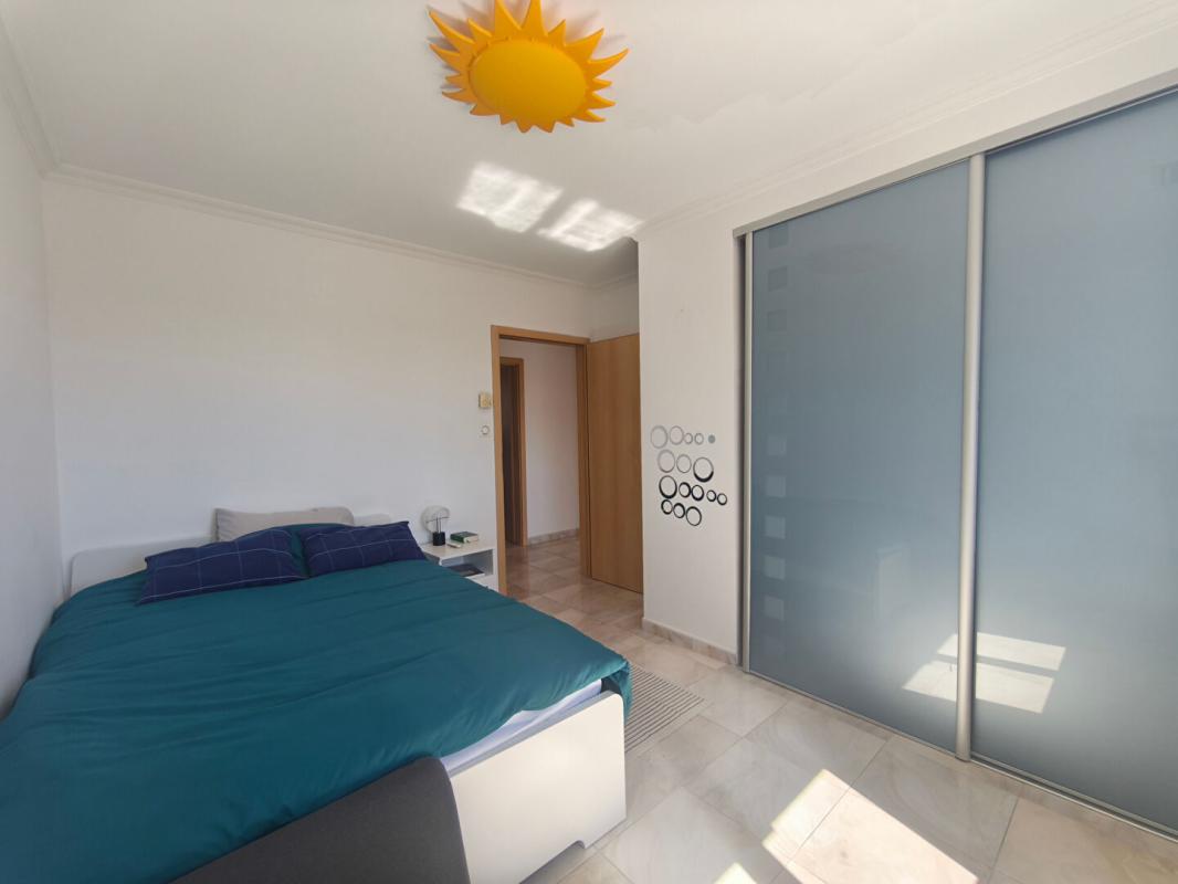 NIMES Villa d'exception dans le secteur Nîmes, 198m², jardin, piscine, spa 16