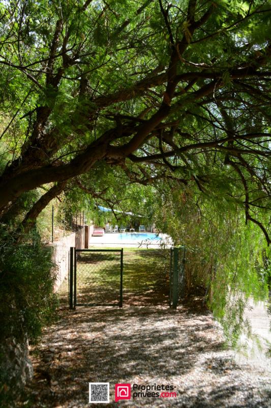 LE CANNET-DES-MAURES Maison Le Cannet Des Maures 6 pièce(s) 160 m2 12