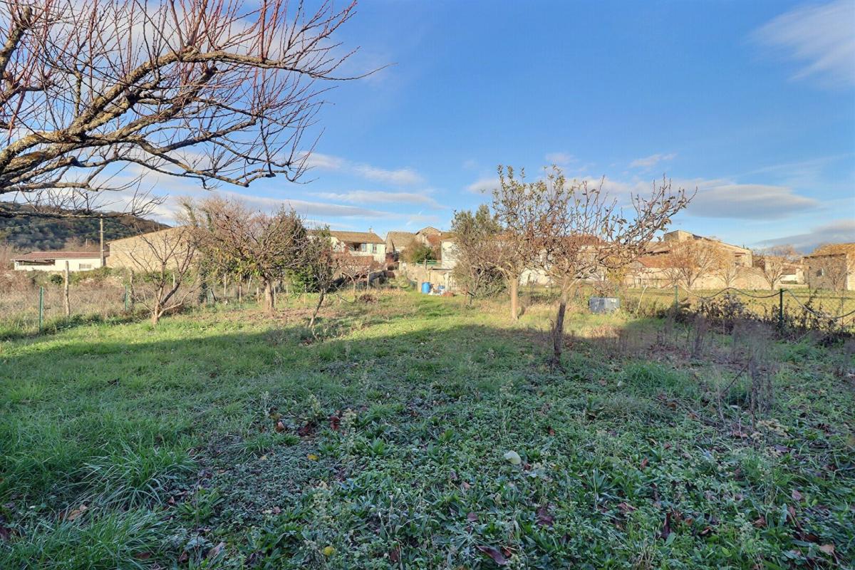 AUBENAS Maison en pierre avec studio + vastes dépendances ? Fort potentiel ? Lanas (07200) 14