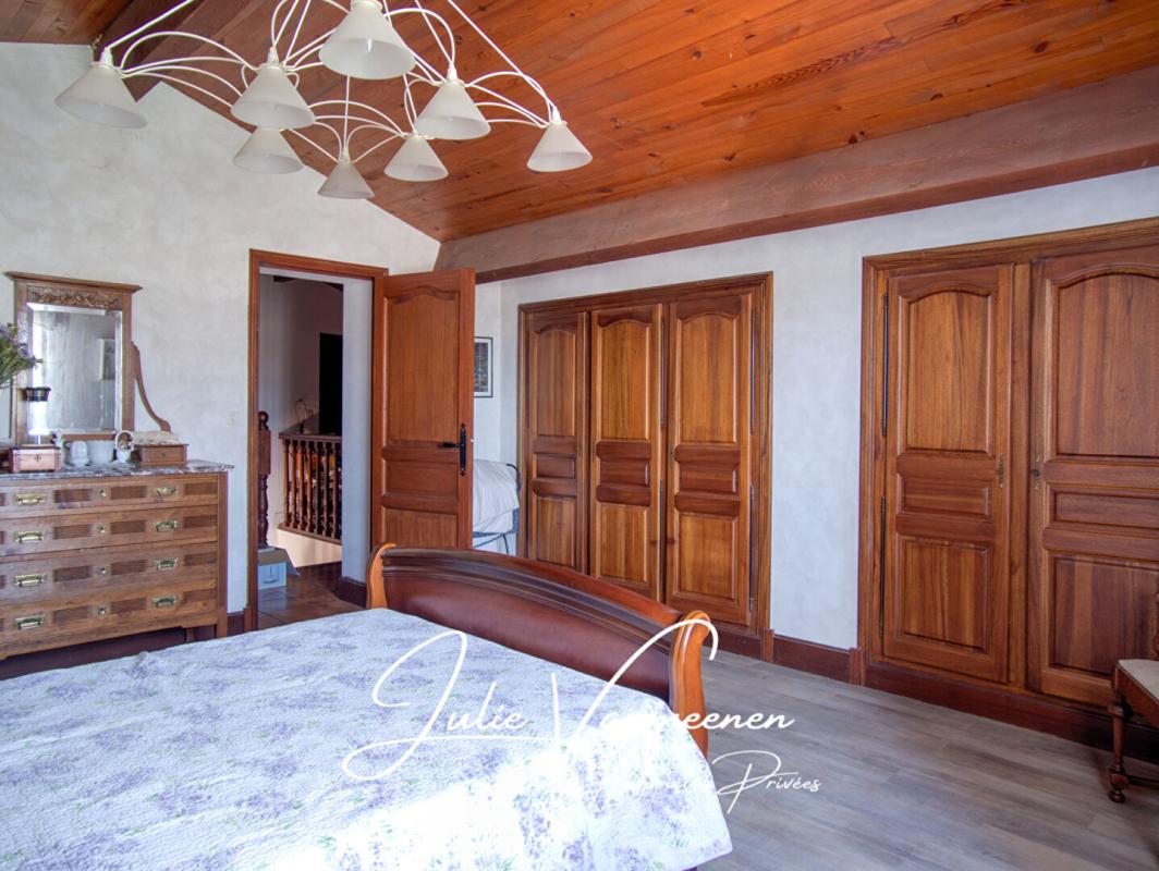 COLOMIERS Maison Colomiers 7 pièce(s) 248.02 m2 + Sous-sol de 187m2 14