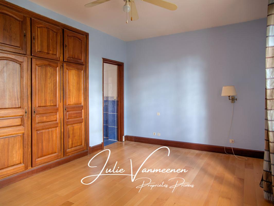 COLOMIERS Maison Colomiers 7 pièce(s) 248.02 m2 + Sous-sol de 187m2 16