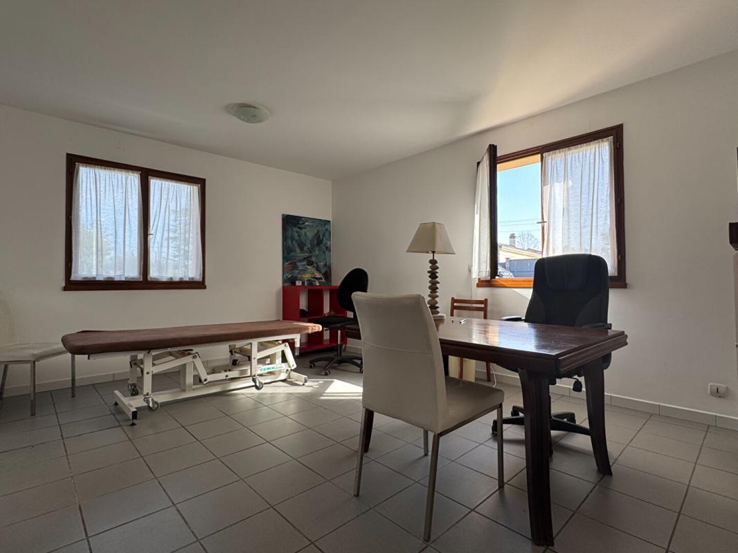 SAINT-LOUBES Maison à SAINT LOUBES  de 4 pièces de  82 m2 - Garage - Terrain de 981 m² 10