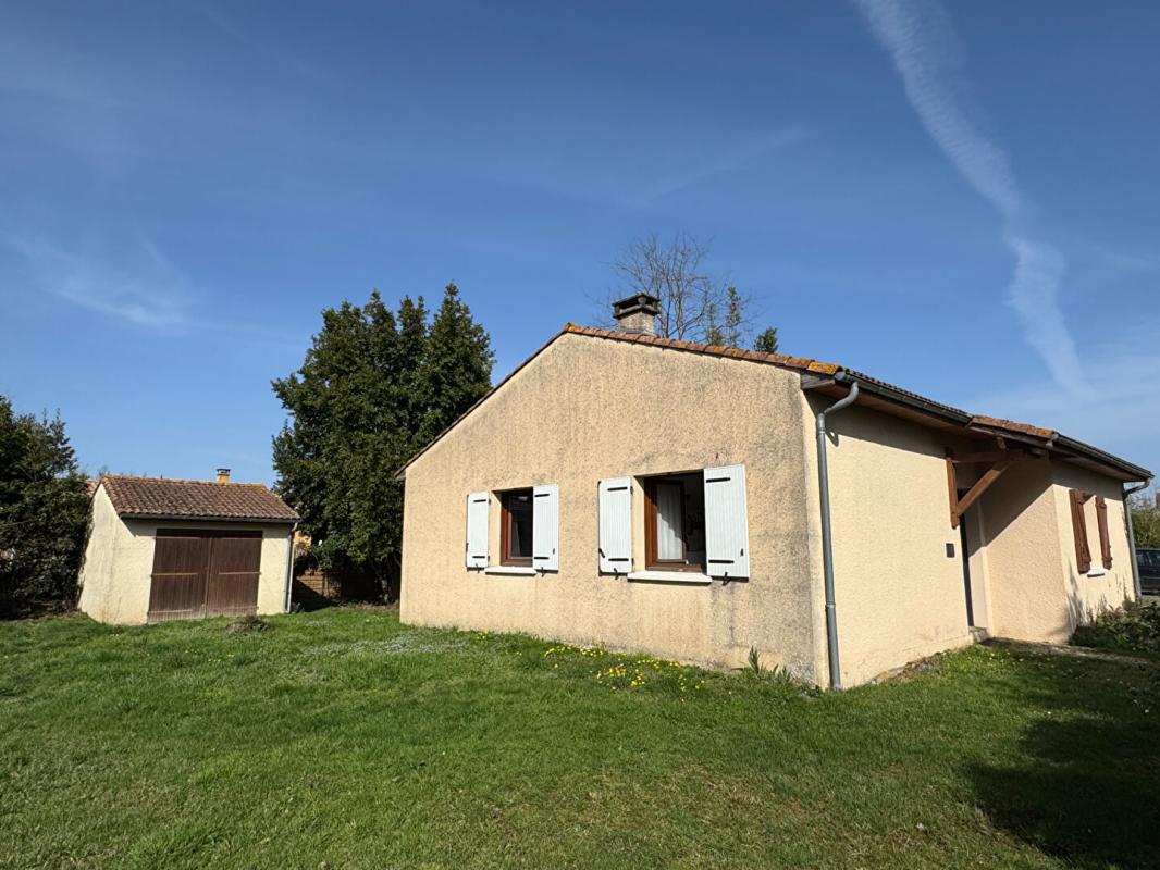 SAINT-LOUBES Maison à SAINT LOUBES  de 4 pièces de  82 m2 - Garage - Terrain de 981 m² 12