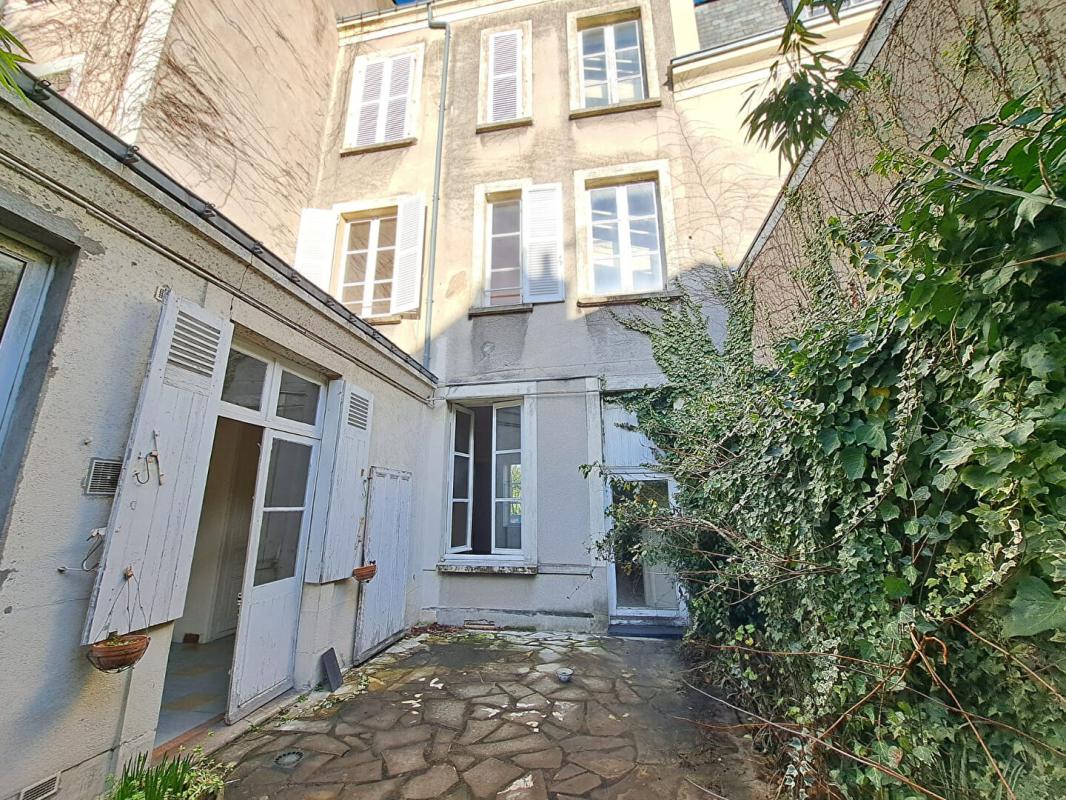 ANGERS Maison Angers 8 pièces 191 m2 proche gare 10