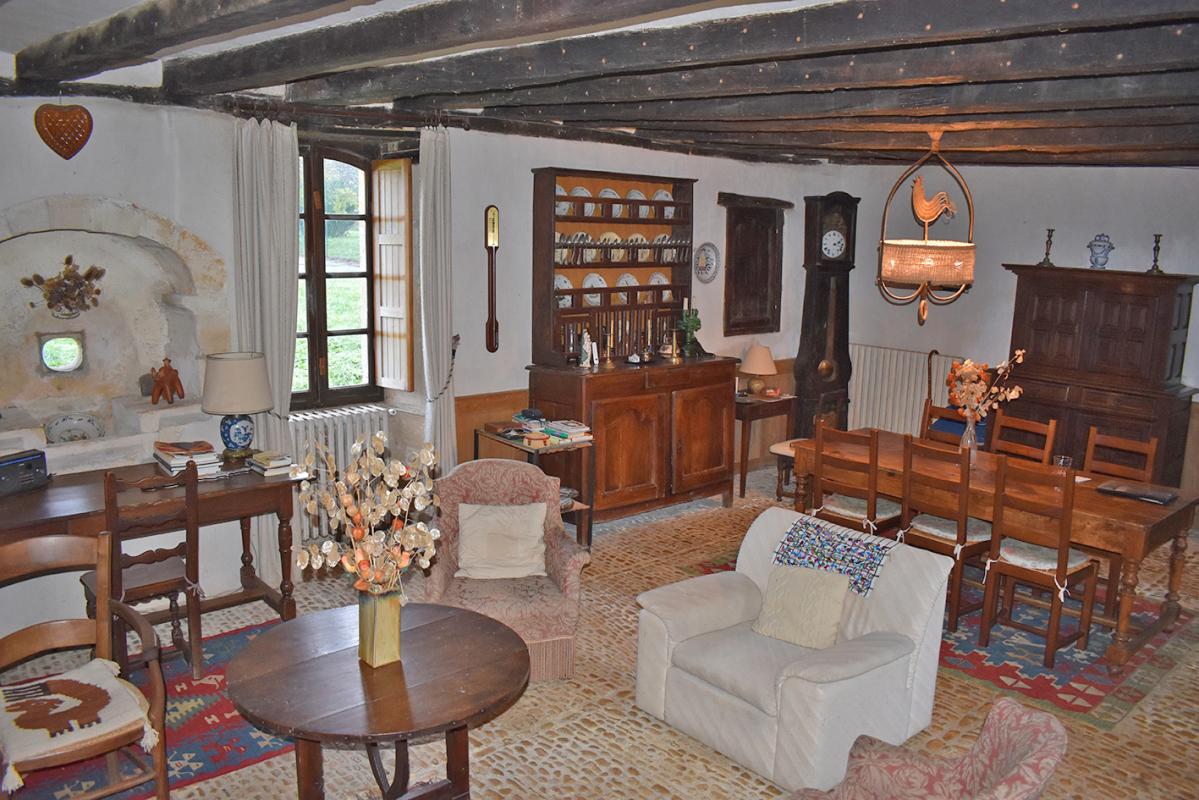 MONTIGNAC Propriété de caractère de 213 m2 11