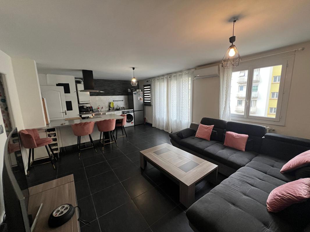 VALENCE Appartement Valence 3 pièce(s) 65 m2, cave 2