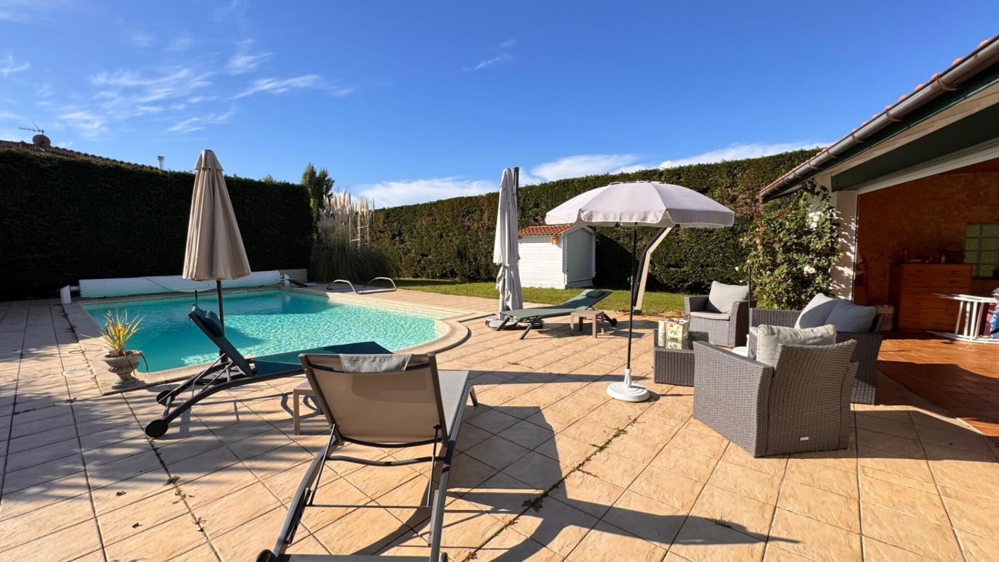 LEGE-CAP-FERRET Grande propriété familiale sur plus de 2000 m² ! 17