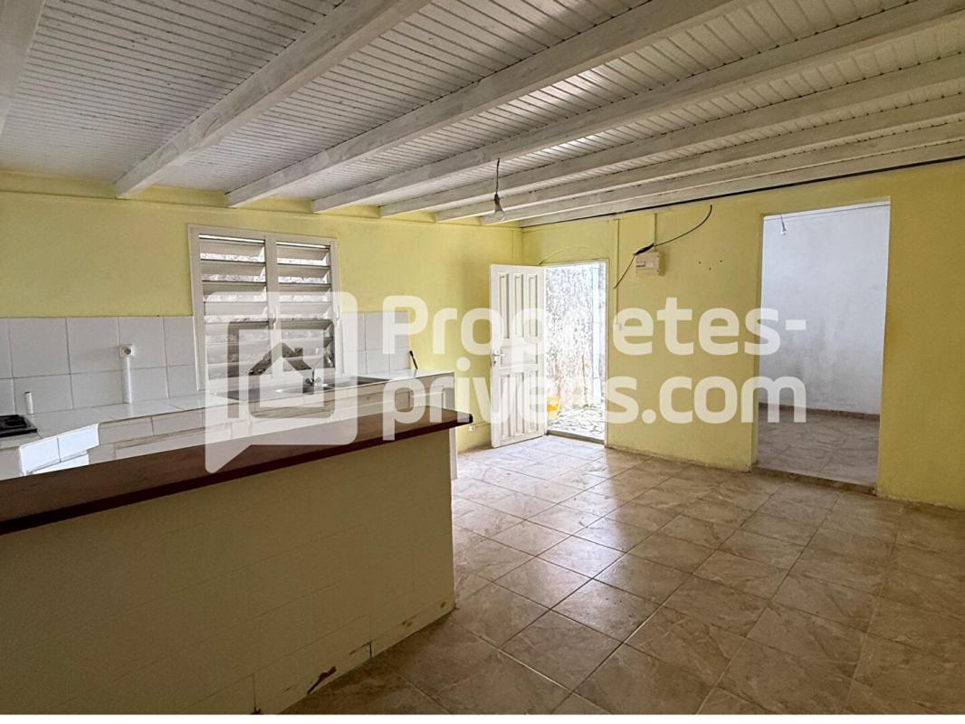 BAIE-MAHAULT Maison individuelle 4 pièce(s) à rénover, Baie-Mahault 1